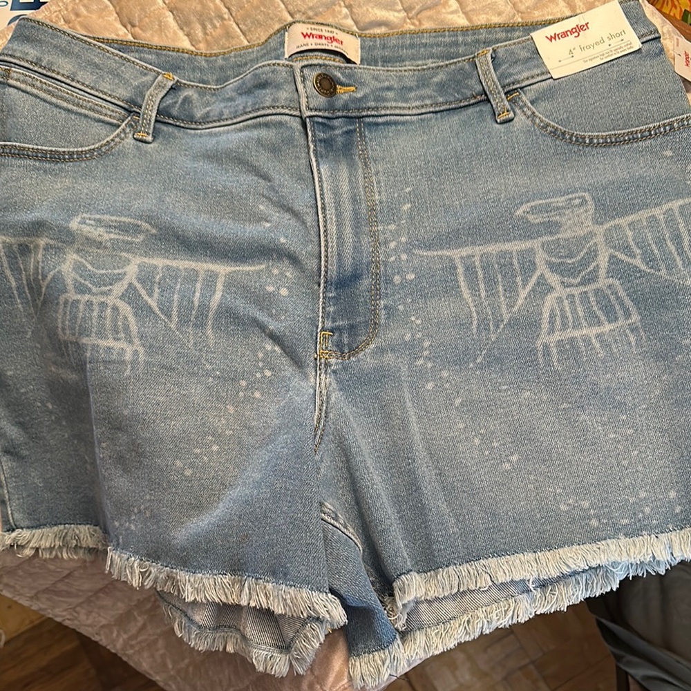 NWT Wrangler Blue Jean Shorts with Distressed Frayed Hem